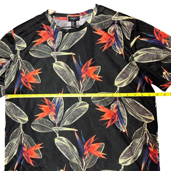 Forever 21 Paradise T-Shirt - Picture 4 of 6